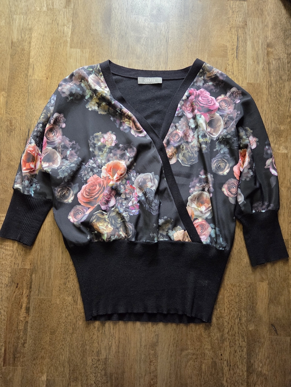 Oasis 3/4 Sleeve V-Neck Cross Front with Pretty Roses Sweater Blouse